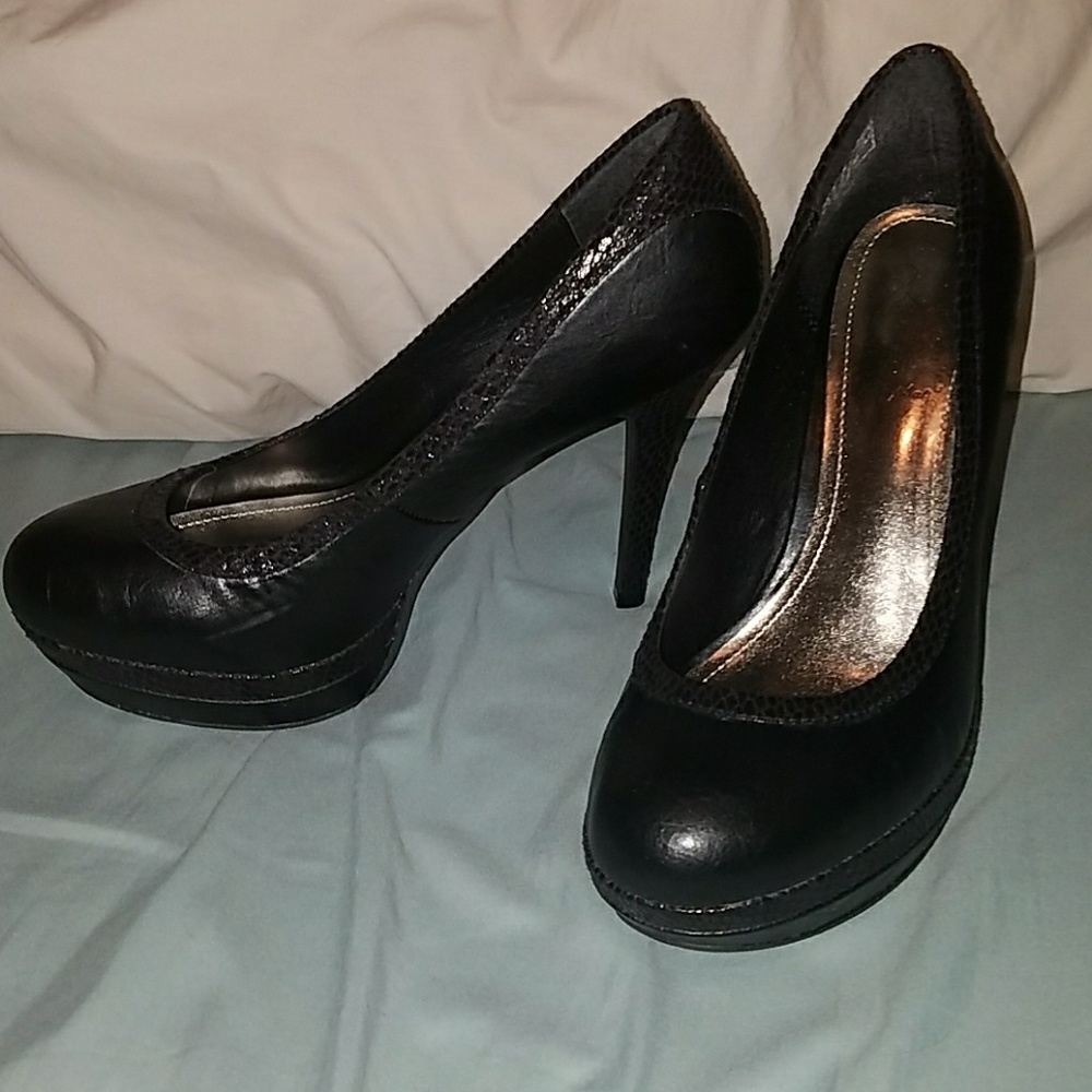 Black baby phat pumps 8.5